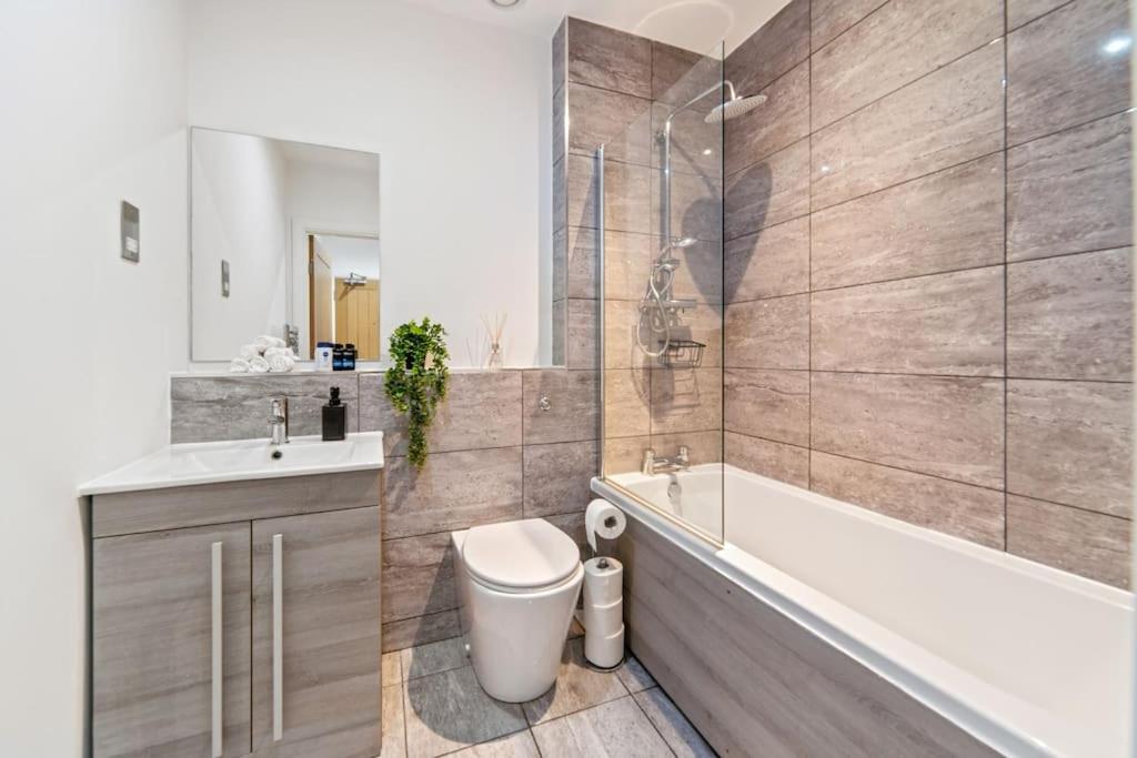 Urban Comfort Getaway- Leicester City Centre Exterior photo